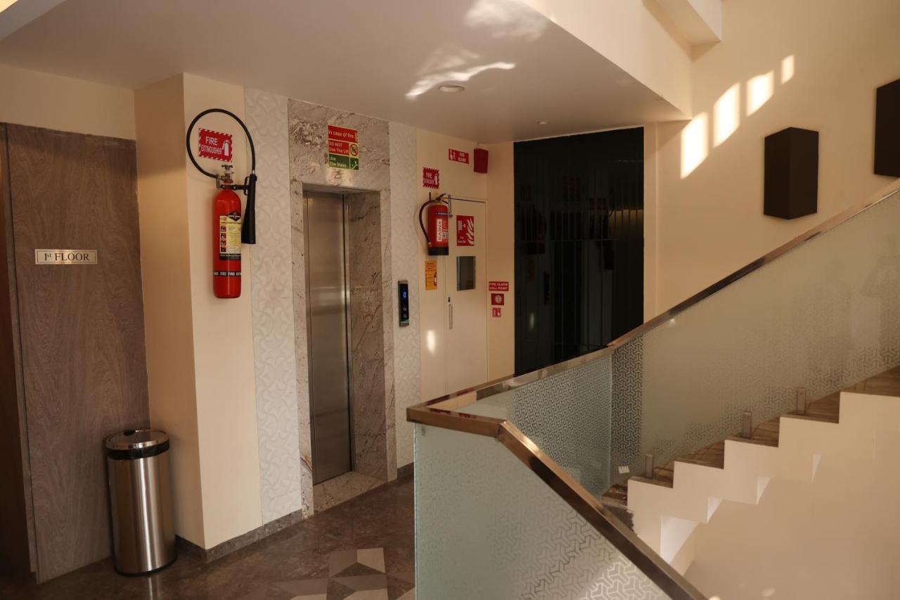 Hotel Pinaka Inn Lucknow Luaran gambar