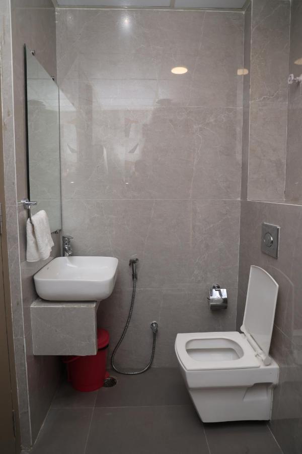 Hotel Pinaka Inn Lucknow Luaran gambar