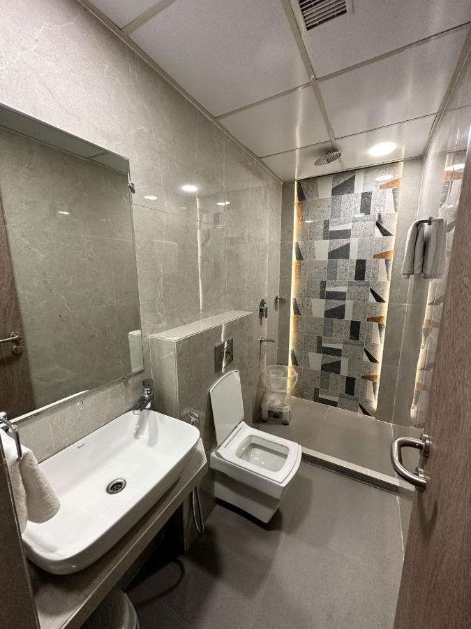 Hotel Pinaka Inn Lucknow Luaran gambar