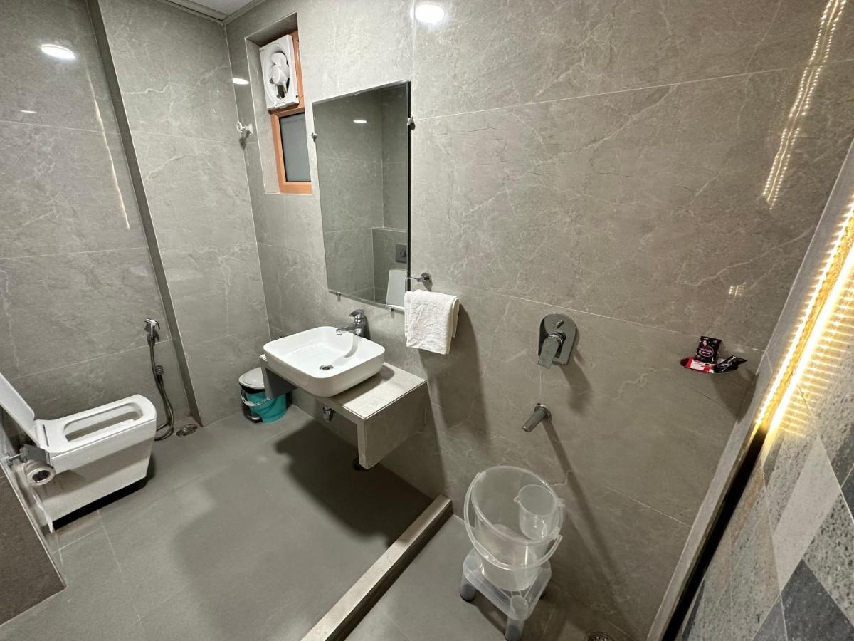 Hotel Pinaka Inn Lucknow Luaran gambar