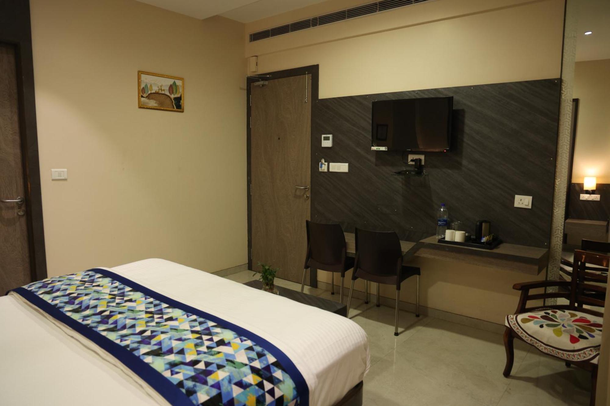 Hotel Pinaka Inn Lucknow Luaran gambar