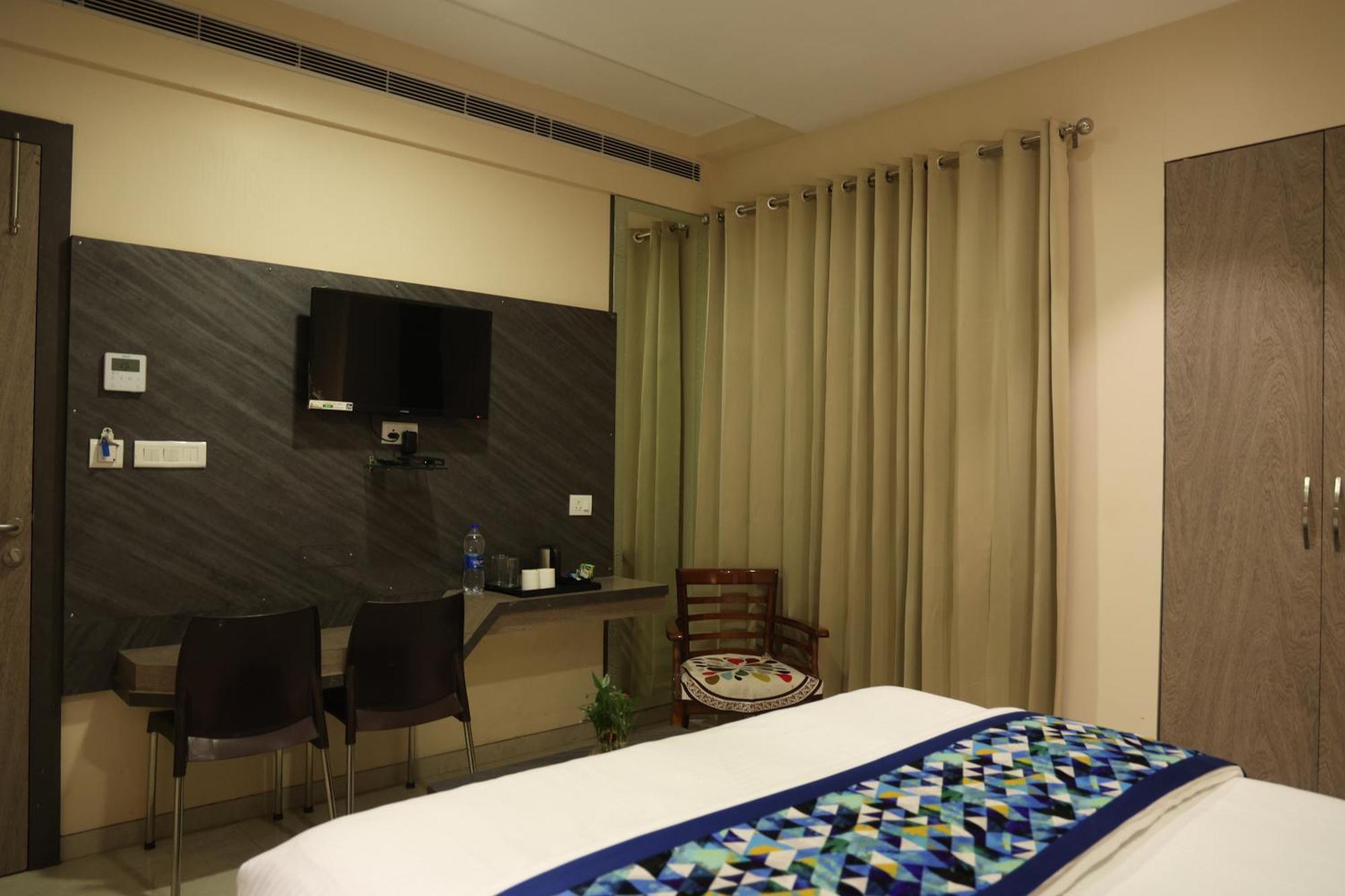 Hotel Pinaka Inn Lucknow Luaran gambar