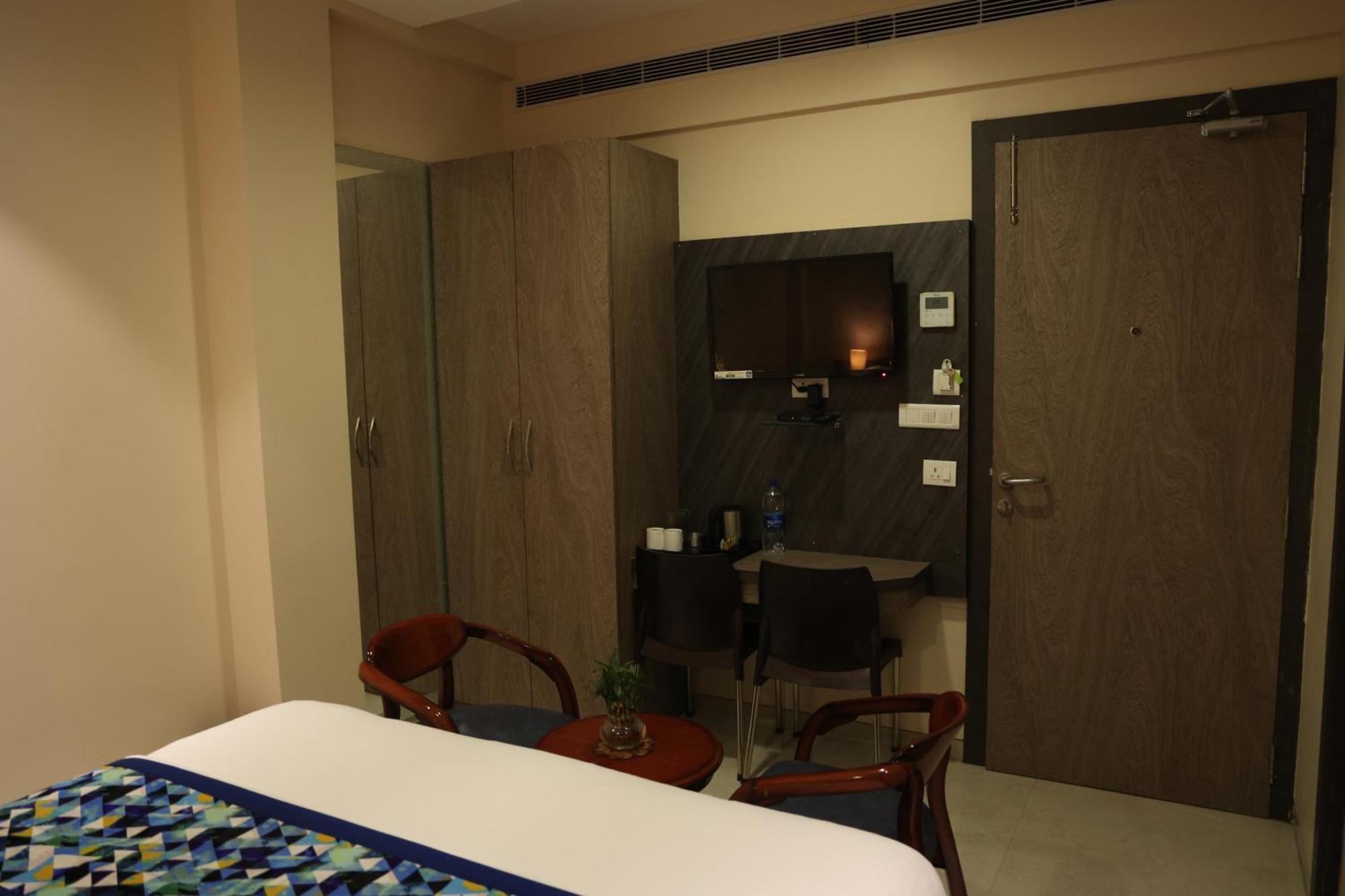 Hotel Pinaka Inn Lucknow Luaran gambar