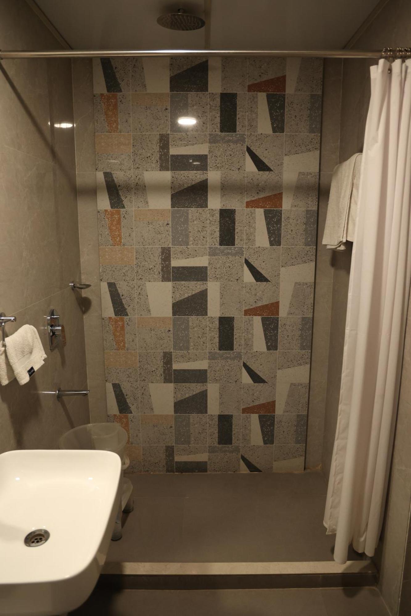 Hotel Pinaka Inn Lucknow Luaran gambar