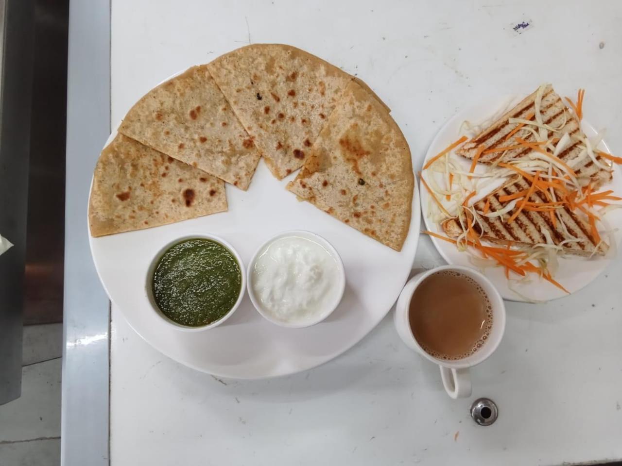 Hotel Pinaka Inn Lucknow Luaran gambar